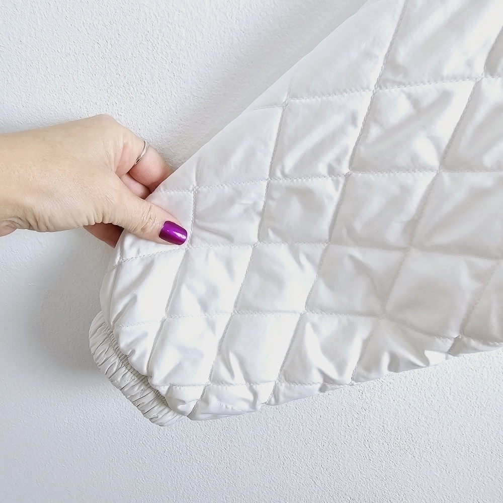 RARE Vintage Nike White Quilted Puffer Jacket, Women's Medium - Picture 9 of 15